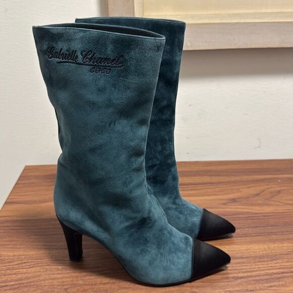 CHANEL Shoes - Chanel 2017 Gabrielle Coco Satin Suede Mid Calf Boots. Size 38. Green/Black.